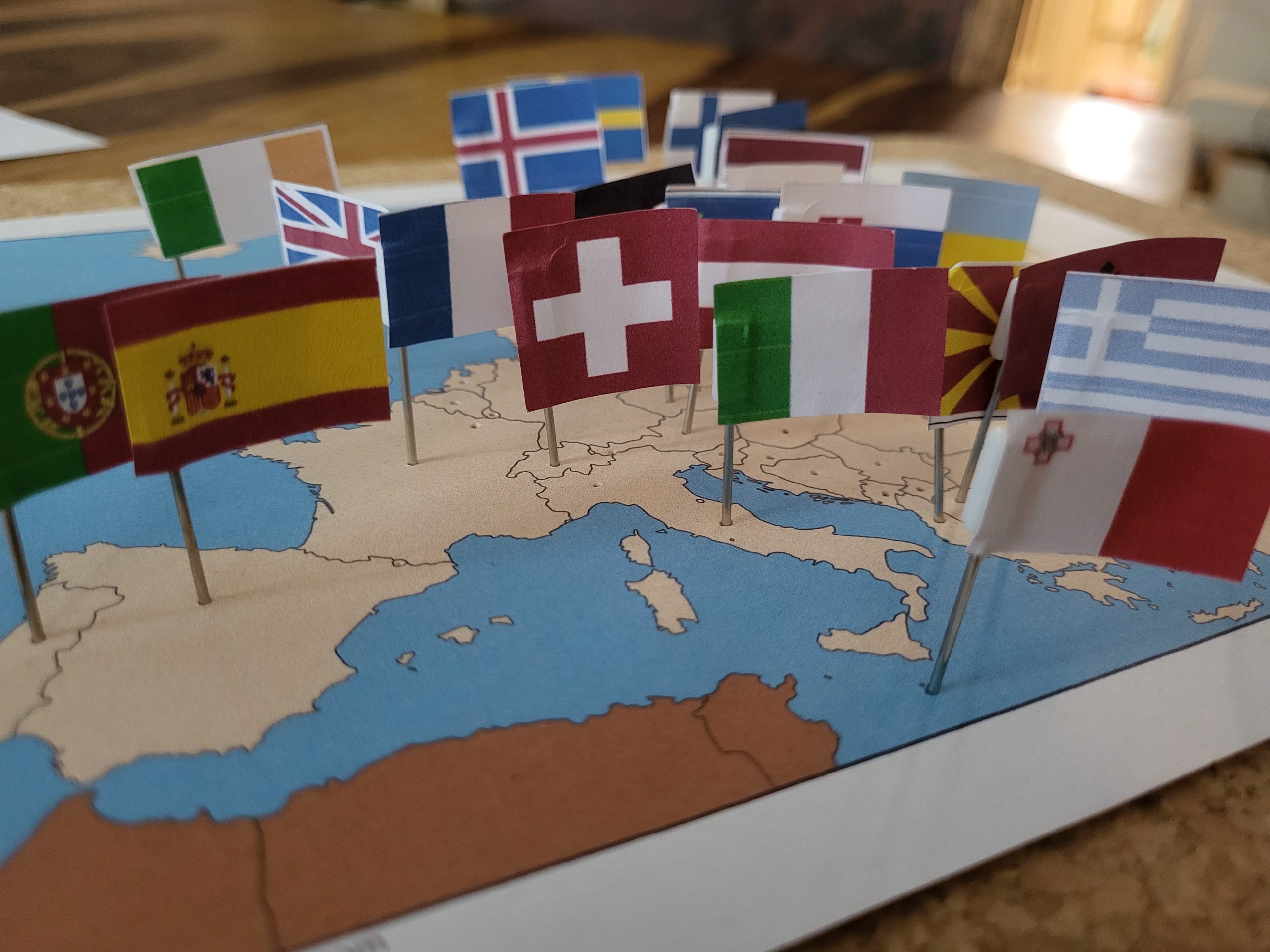 montessori europa flaggen zuordnen scaled